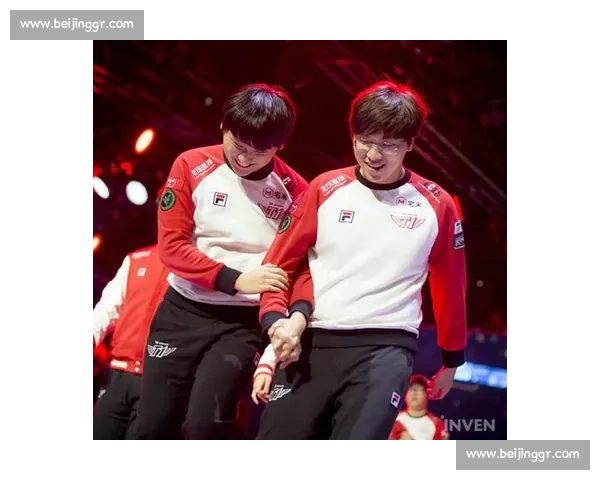 电竞赛后总结:分析战术优劣与队员表现提升方向 电竞赛后总结:分析战术优劣与队员表现提升方向